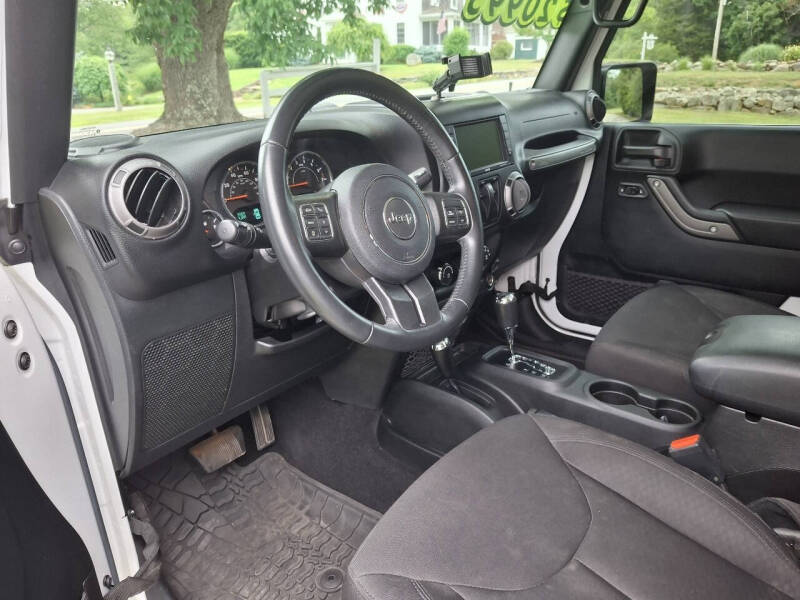 2017 Jeep Wrangler Willys Wheeler