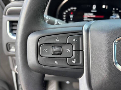 2022 GMC Yukon SLT