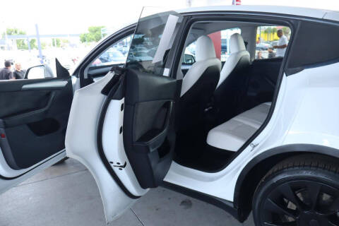 2023 Tesla Model Y Long Range