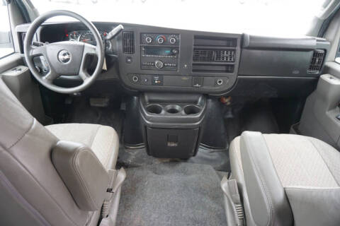 2017 GMC Savana 2500