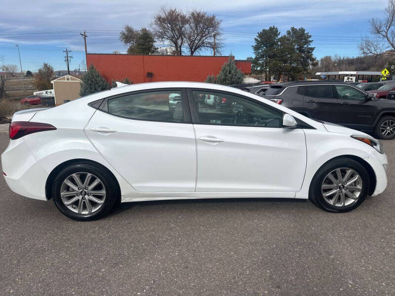 2015 Hyundai Elantra SE