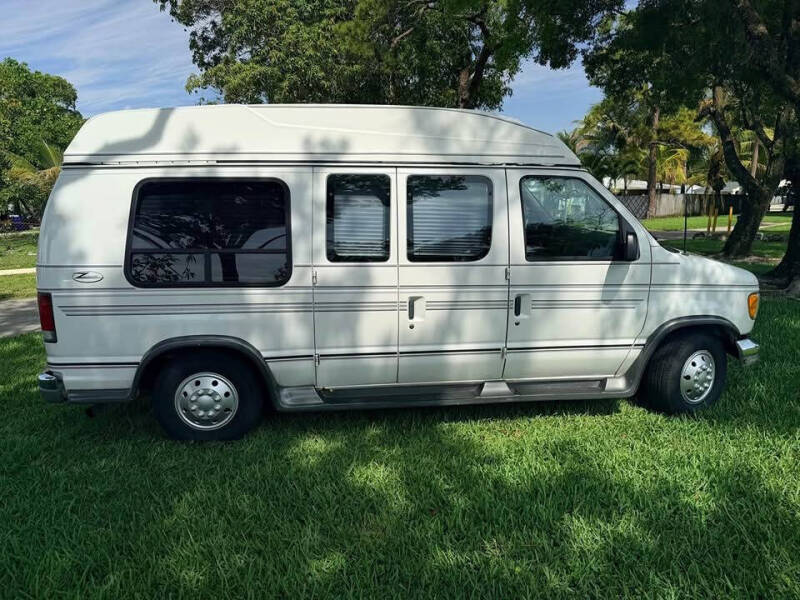 2000 Ford E-Series