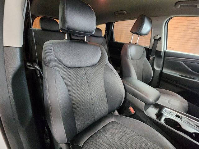 2020 Hyundai Santa Fe SE