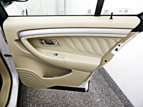 2016 Ford Taurus SEL