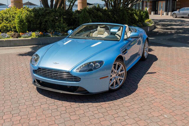 2012 Aston Martin V8 Vantage 30