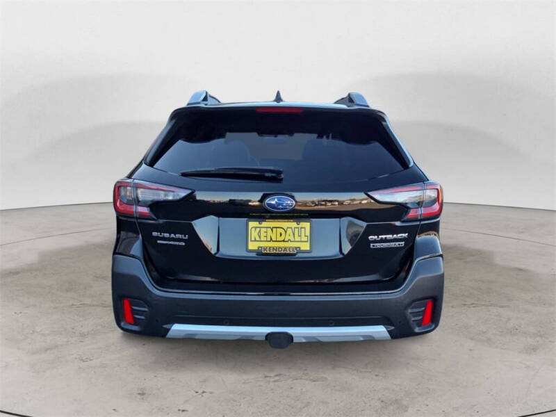 2022 Subaru Outback Touring XT
