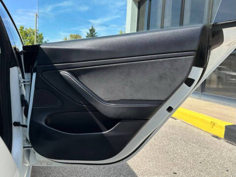 2018 Tesla Model 3 Mid Range