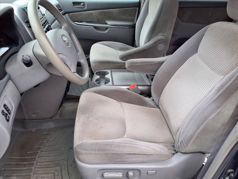 2007 Toyota Sienna LE 7-Passenger