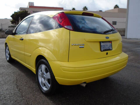 2005 Ford Focus ZX3 SES