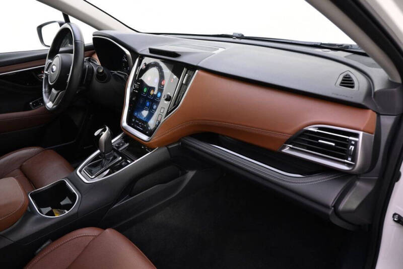 2022 Subaru Outback Touring XT