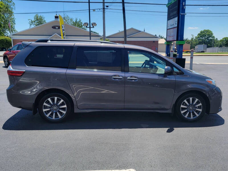 2020 Toyota Sienna
