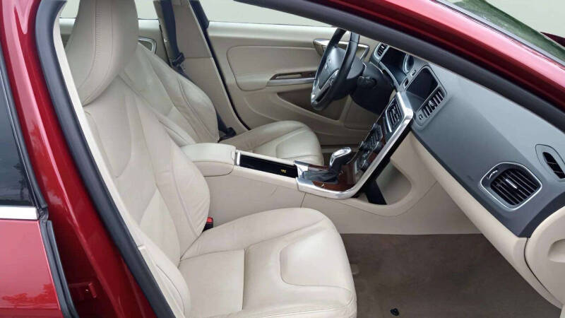 2013 Volvo S60 T5