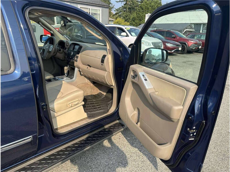 2011 Nissan Pathfinder Silver Edition