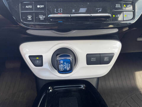 2017 Toyota Prius Four Touring