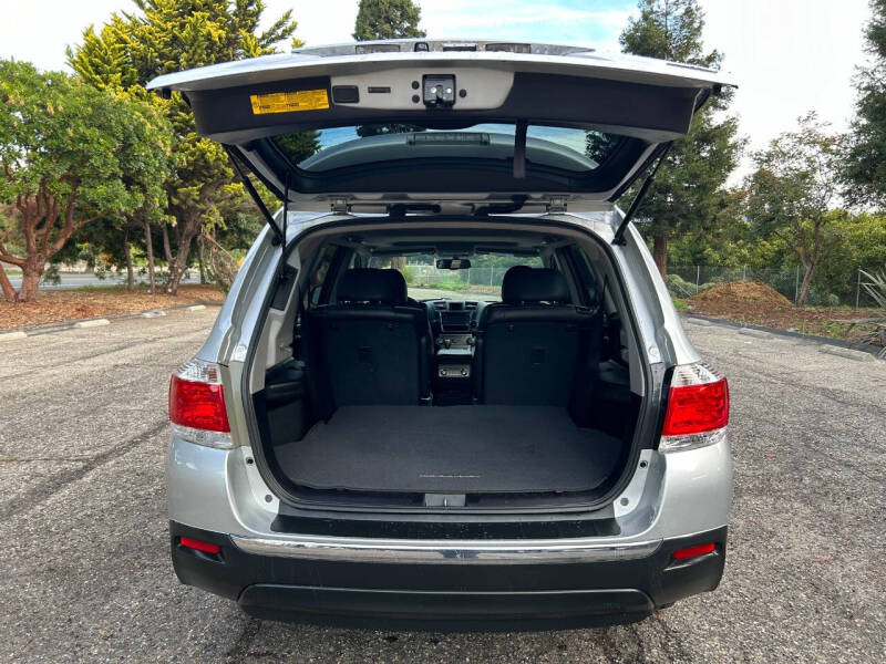 2013 Toyota Highlander SE