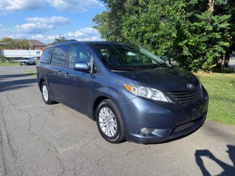 2015 Toyota Sienna