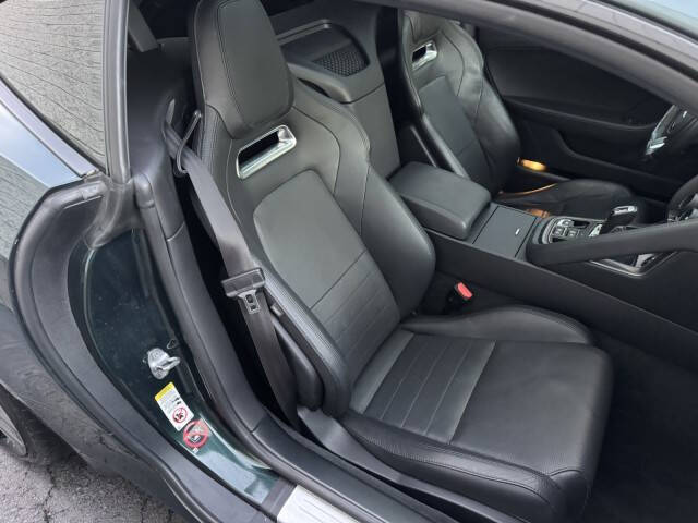 2019 Jaguar F-TYPE P300