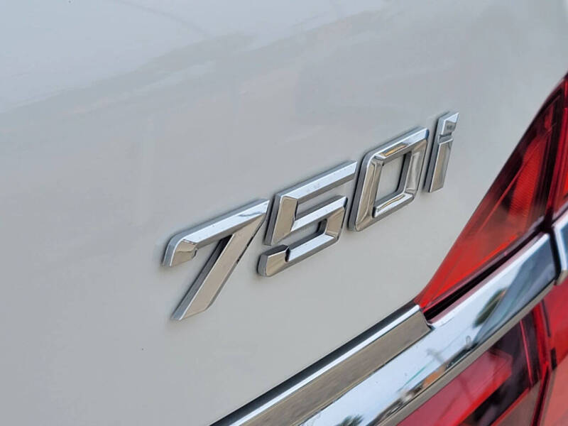 2016 BMW 7 Series 750i