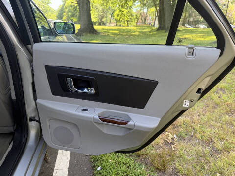2004 Cadillac CTS