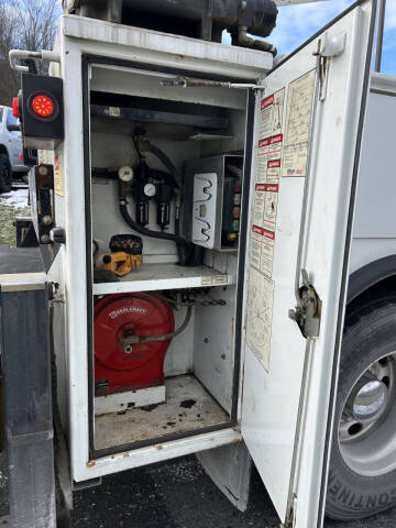 2006 Peterbilt 335 Mechanic's Truck