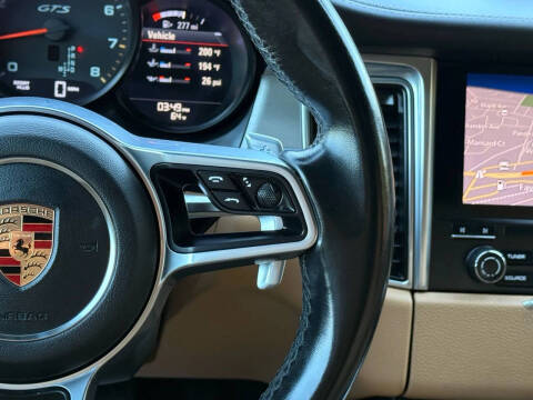 2017 Porsche Macan GTS