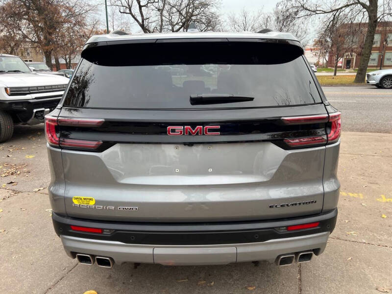2025 GMC Acadia Elevation