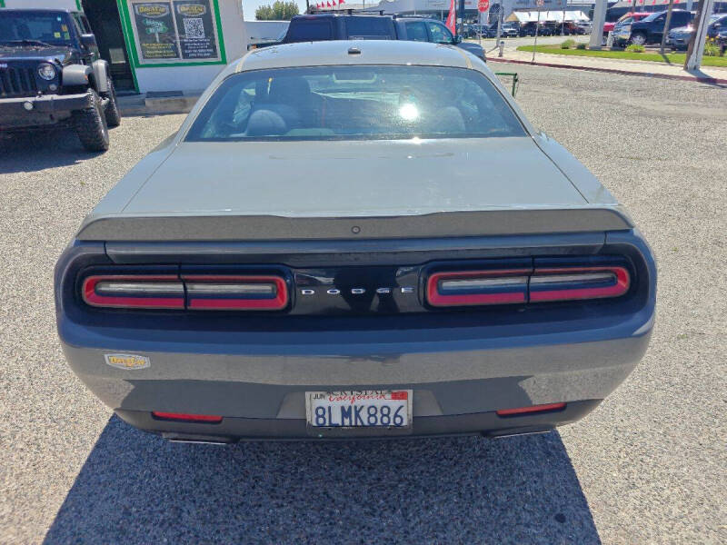 2019 Dodge Challenger SXT