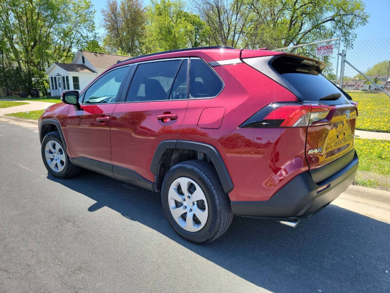 2019 Toyota RAV4 LE