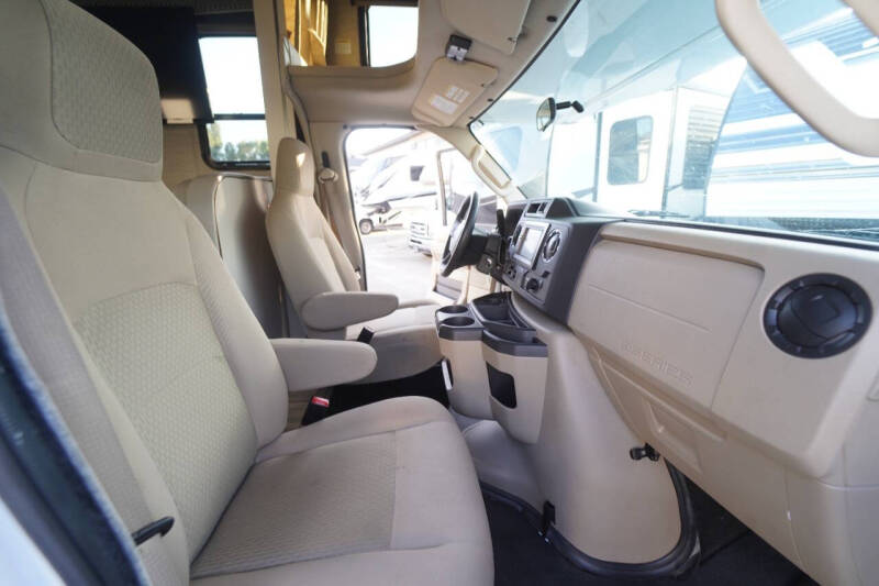 2021 Thor Motor Coach Four Winds