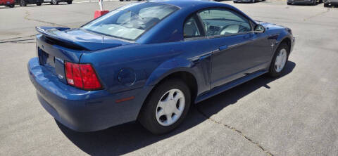 2000 Ford Mustang