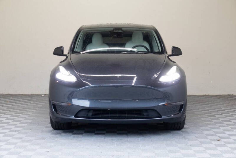 2024 Tesla Model Y Long Range