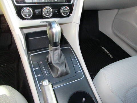 2017 Volkswagen Passat 1.8T S