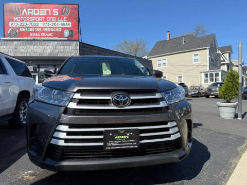 2017 Toyota Highlander LE