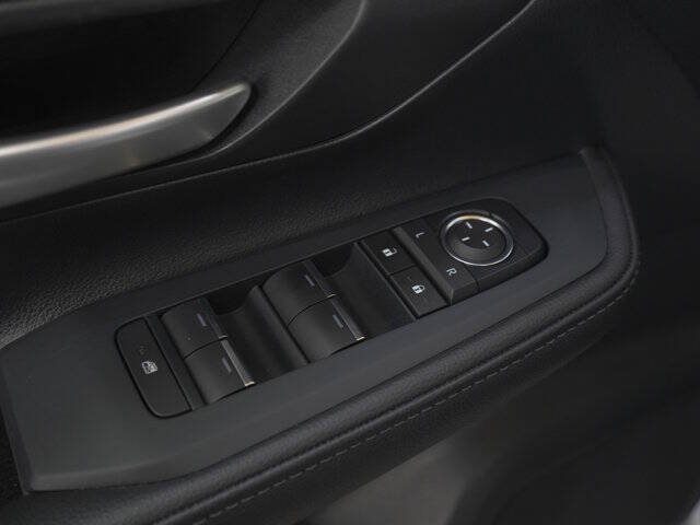 2025 Toyota Grand Highlander LE