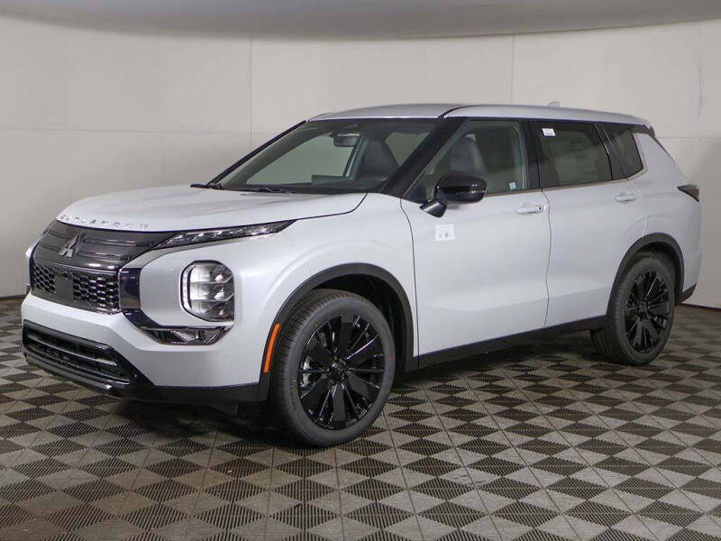2026 Mitsubishi Outlander LE