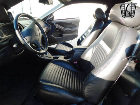 2004 Ford Mustang Mach 1 Premium