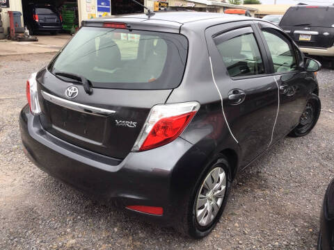 2012 Toyota Yaris 5-Door L