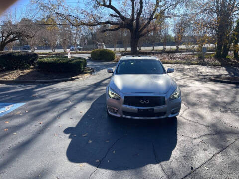 2015 Infiniti Q70 3.7