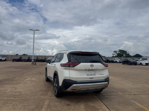 2022 Nissan Rogue Platinum