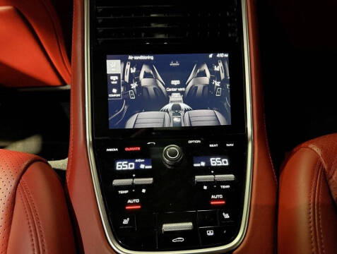 2017 Porsche Panamera Turbo