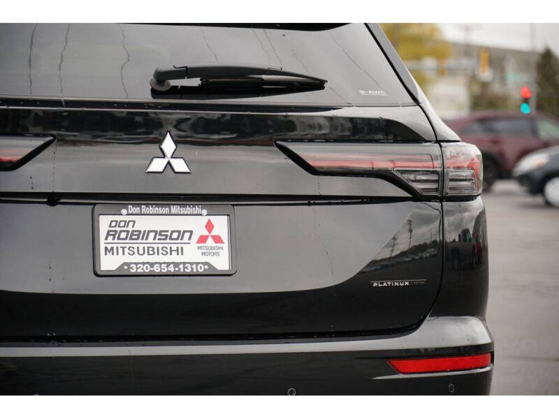 2025 Mitsubishi Outlander SEL Platinum Edition