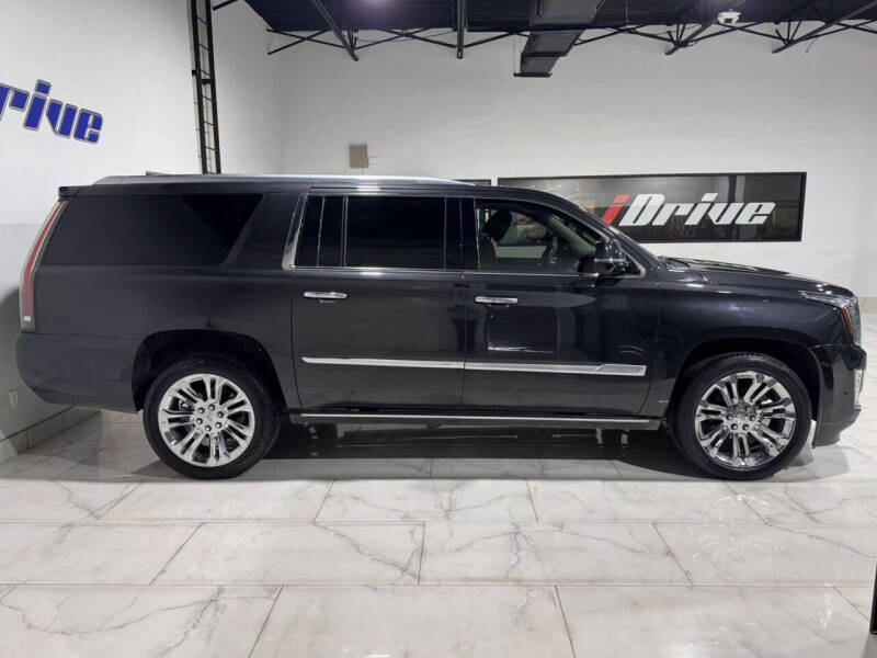 2019 Cadillac Escalade ESV Premium Luxury