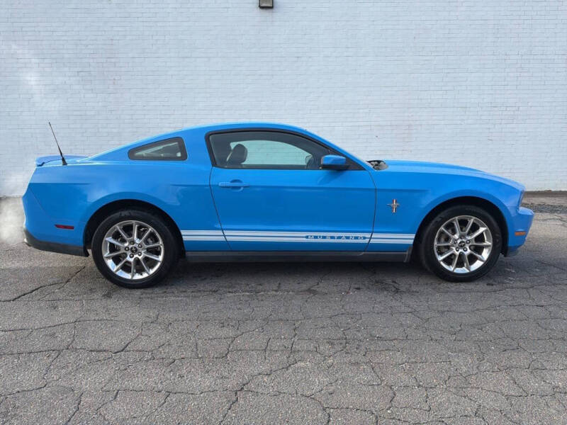 2010 Ford Mustang V6