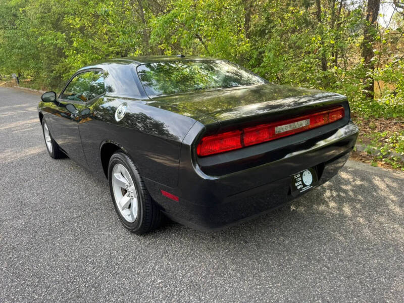 2009 Dodge Challenger SE