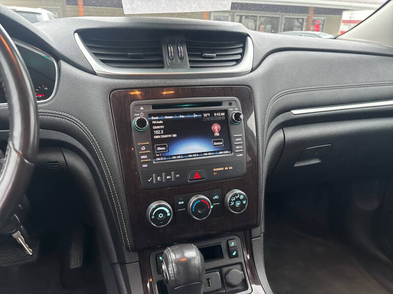 2017 Chevrolet Traverse LT