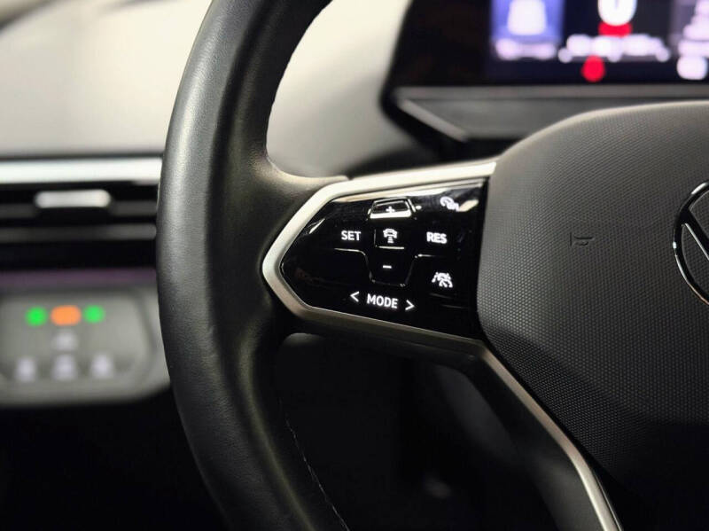 2022 Volkswagen ID.4 Pro