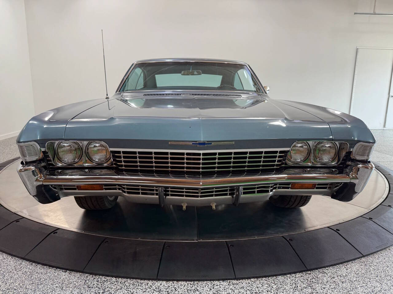 1968 Chevrolet Impala Fastback 3
