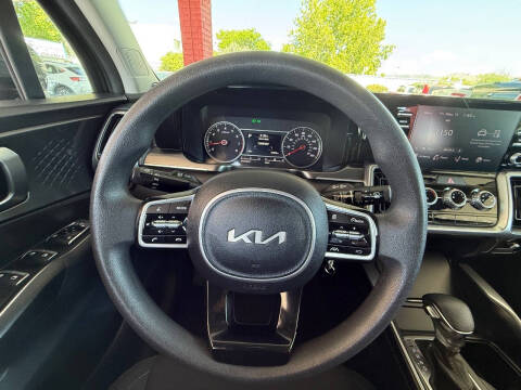 2023 Kia Sorento LX