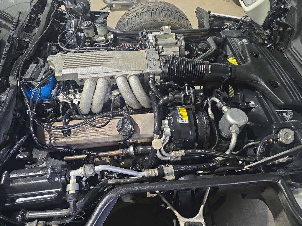 1985 Chevrolet Corvette 5
