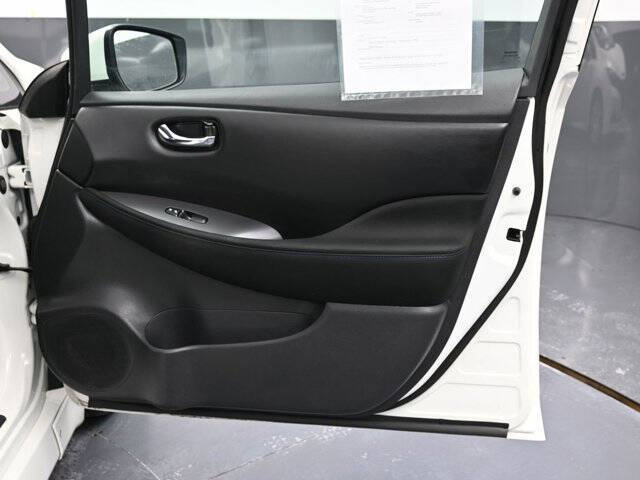 2023 Nissan LEAF S